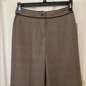 Harve Bernard woman’s dress pants